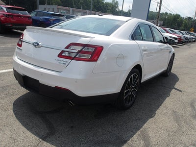 2018 Ford Taurus Limited