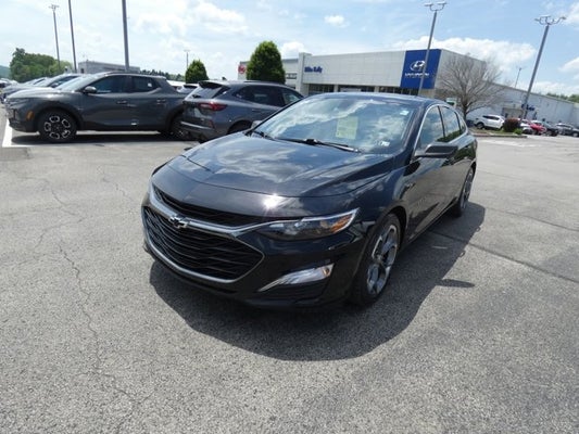 2019 Chevrolet Malibu RS in Butler, PA - Mike Kelly Automotive