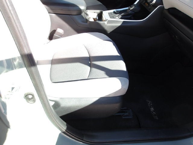 2019 Toyota RAV4 Hybrid XLE