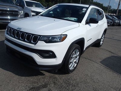 2023 Jeep Compass Latitude Lux