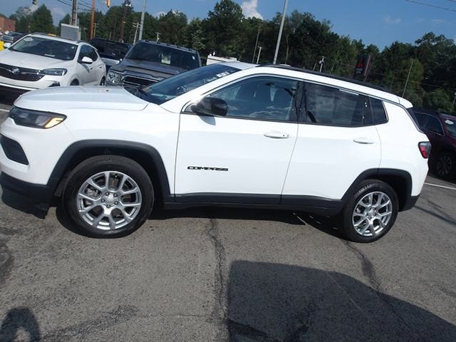2023 Jeep Compass Latitude Lux