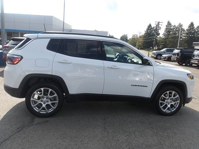 2023 Jeep Compass Latitude Lux