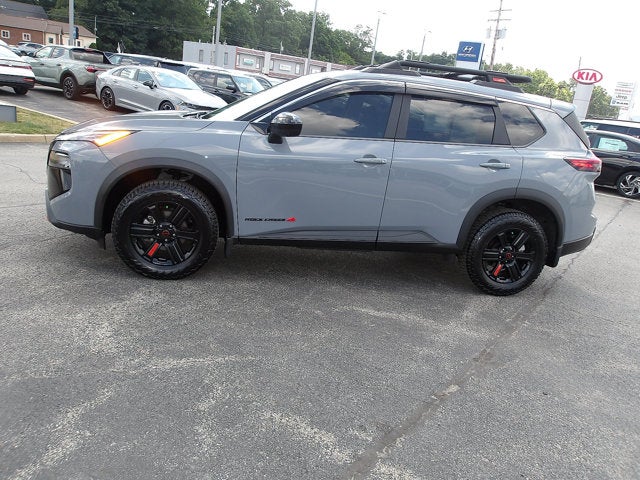 2025 Nissan Rogue Rock Creek