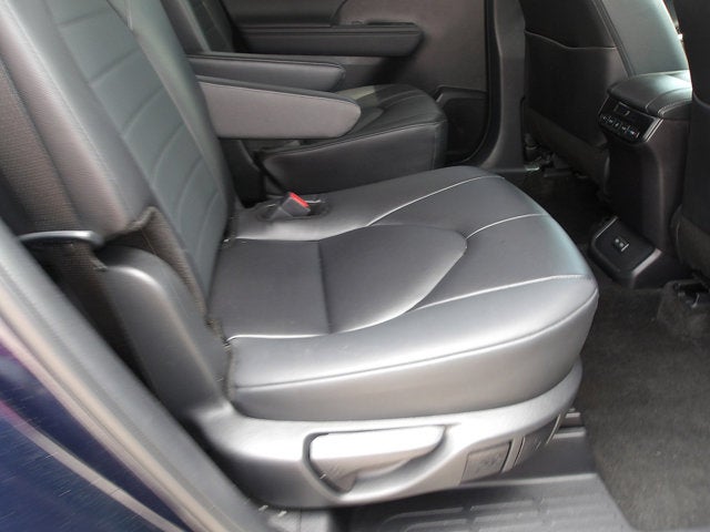 2024 Toyota Highlander Base