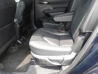 2024 Toyota Highlander Base