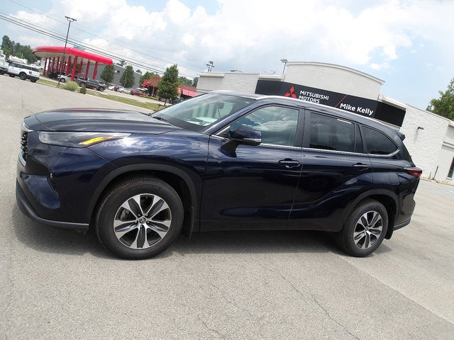 2024 Toyota Highlander Base