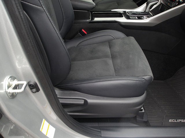 2024 Mitsubishi Eclipse Cross Base