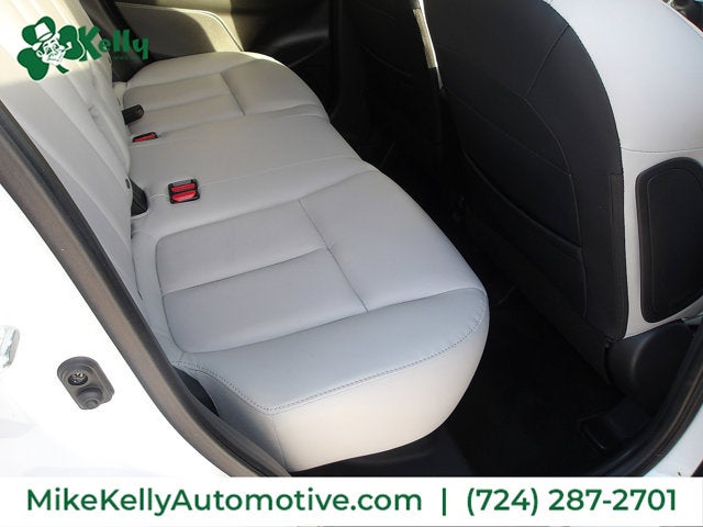 2023 Mitsubishi Eclipse Cross Base