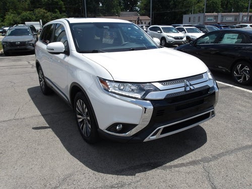 2020 Mitsubishi Outlander Base