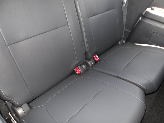 2020 Mitsubishi Outlander Base