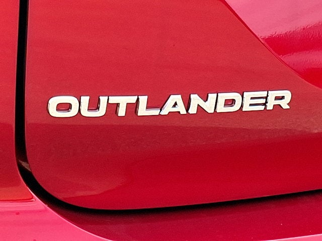 2025 Mitsubishi Outlander SE