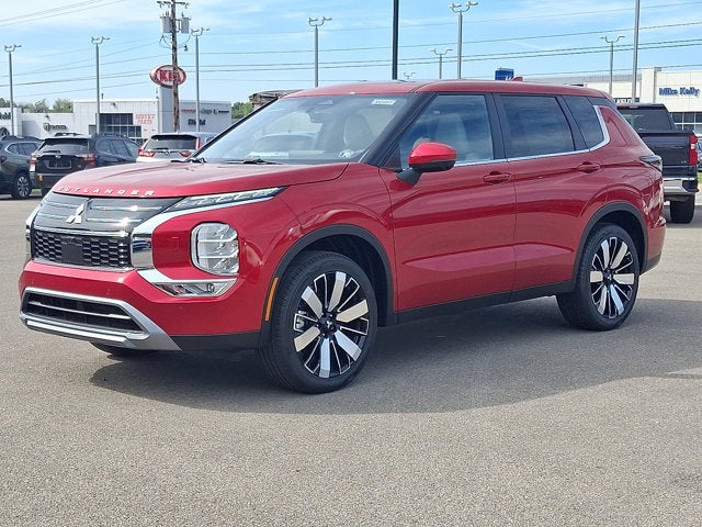 2025 Mitsubishi Outlander SE