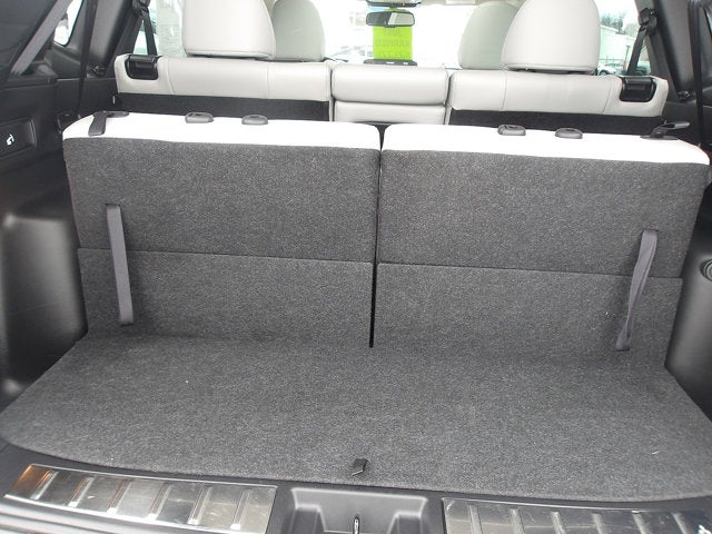 2023 Mitsubishi Outlander Base