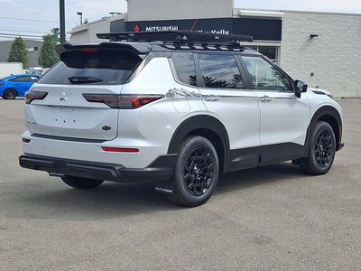 2025 Mitsubishi Outlander Trail Edition