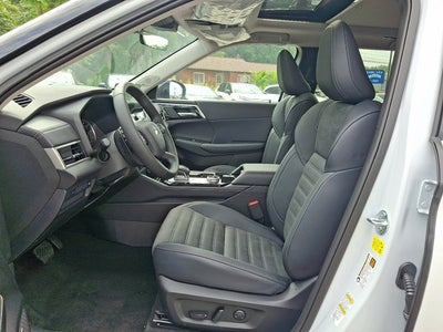 2025 Mitsubishi Outlander Trail Edition