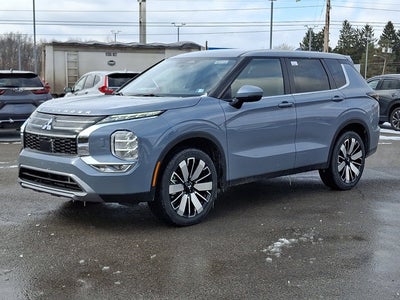 2026 Mitsubishi Outlander SE