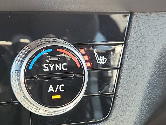 2026 Mitsubishi Outlander Base