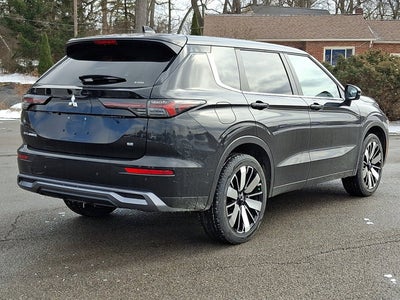 2026 Mitsubishi Outlander SE