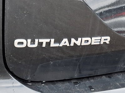 2026 Mitsubishi Outlander SE