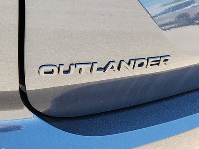 2026 Mitsubishi Outlander Base