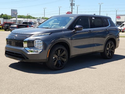 2026 Mitsubishi Outlander Base