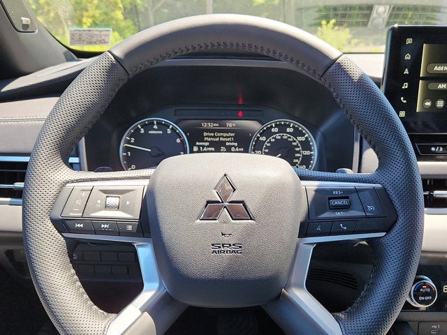 2026 Mitsubishi Outlander Base