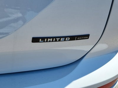 2026 Mitsubishi Outlander Base