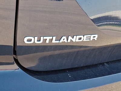 2026 Mitsubishi Outlander SE