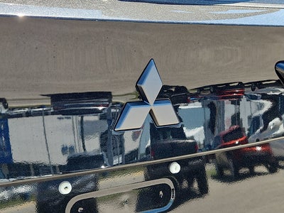 2026 Mitsubishi Outlander Base