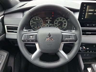 2026 Mitsubishi Outlander Base