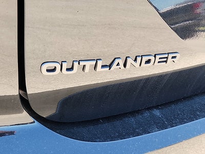 2026 Mitsubishi Outlander Base