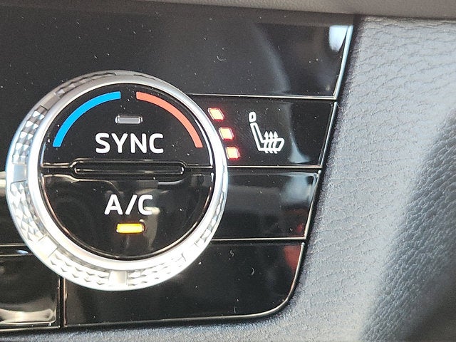 2026 Mitsubishi Outlander Base