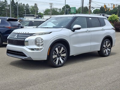 2025 Mitsubishi Outlander SEL