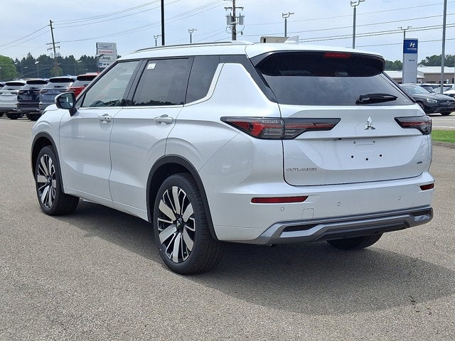 2025 Mitsubishi Outlander SEL