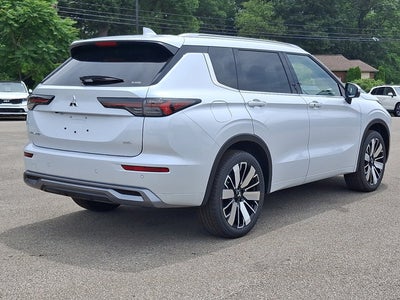 2025 Mitsubishi Outlander SEL