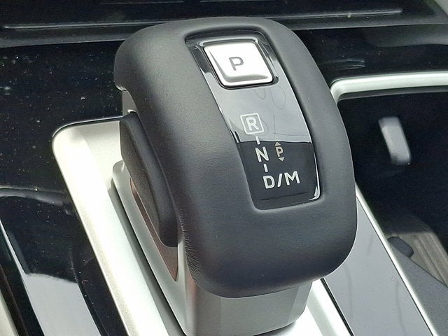 2025 Mitsubishi Outlander Base