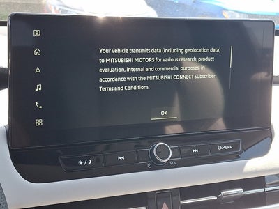 2025 Mitsubishi Outlander Base