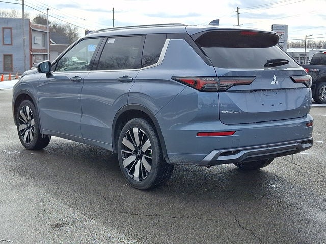 2026 Mitsubishi Outlander SEL