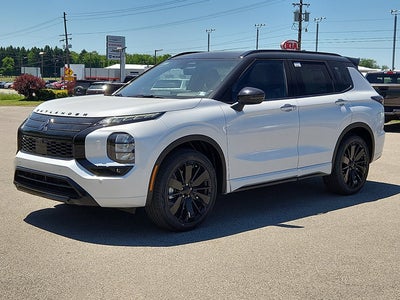 2026 Mitsubishi Outlander Base