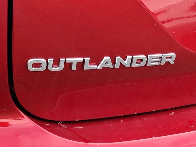 2026 Mitsubishi Outlander Base