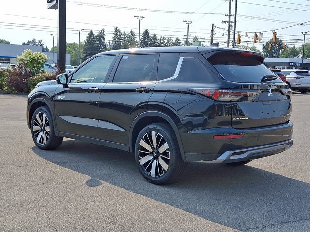 2026 Mitsubishi Outlander Plug-In Hybrid SE