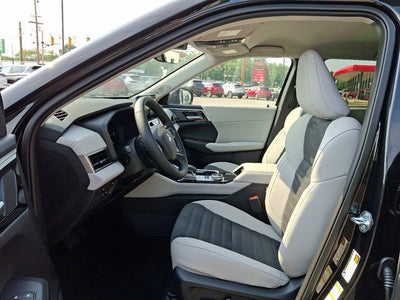 2026 Mitsubishi Outlander Plug-In Hybrid SE