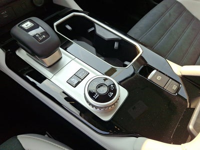 2026 Mitsubishi Outlander Plug-In Hybrid SE
