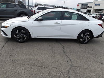 2025 Hyundai Elantra SEL Sport