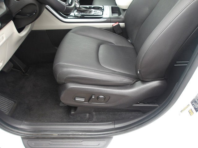 2023 Kia Carnival EX