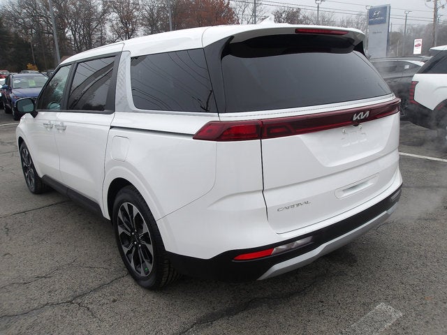 2023 Kia Carnival EX