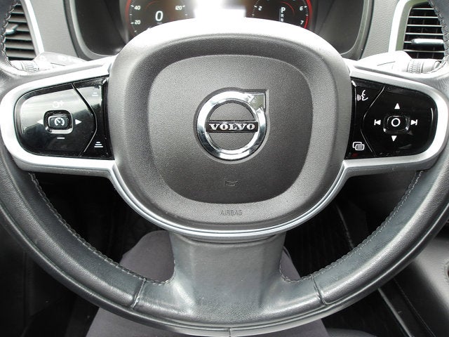 2019 Volvo XC90 Momentum