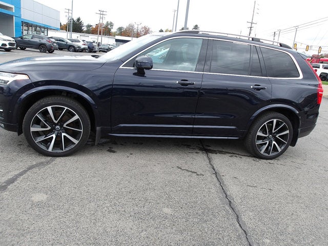 2019 Volvo XC90 Momentum