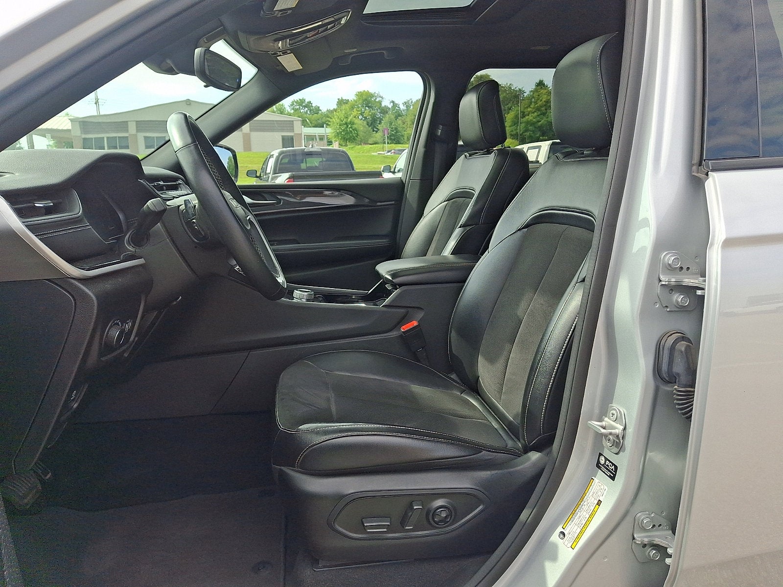 2022 Jeep Grand Cherokee L Altitude