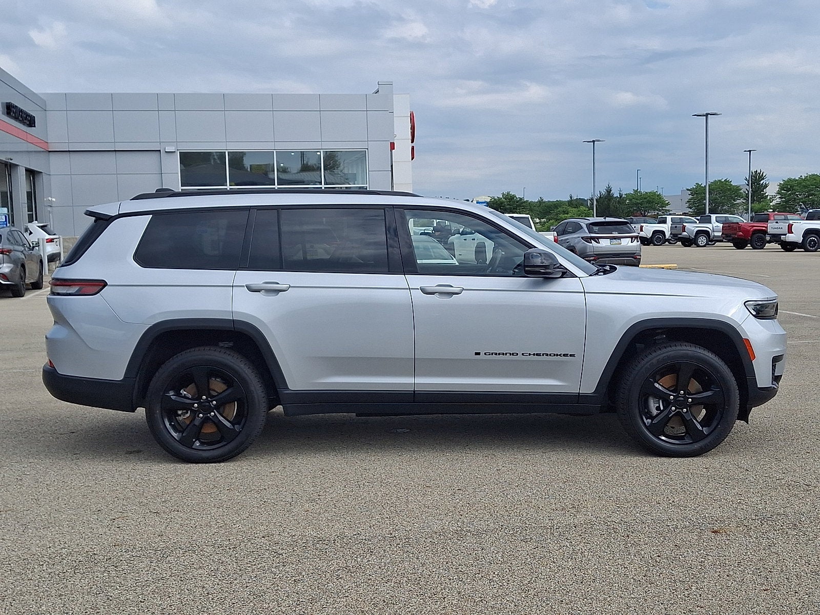 2022 Jeep Grand Cherokee L Altitude